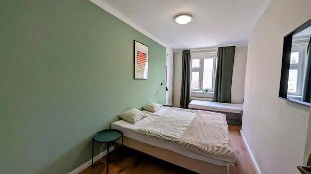 Flat In Zizkov With Free Underground Parking -501- Apartamento *
